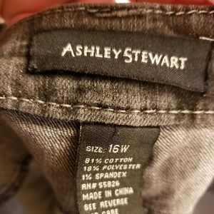 Ashley Stewart Pants - Ashley Stewart Jean Capris Ashley Stewart Pants - Ashley Stewart Jean Capris